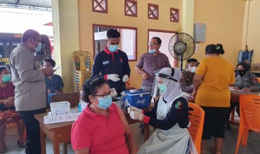 Ratusan Jemaat HKBP Bungo-Jambi Ikut Vaksinasi Merdeka, Ridwan: Sambut HUT RI