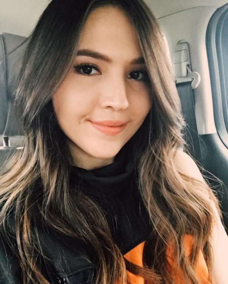 Olivia Jensen, Artis Bikin Viral karena Lempar Bendera Merah Putih, Berikut Fakta-faktanya