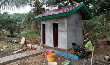 Pembangunan MCK, Satgas TMMD Tebo-Jambi: Pengecoran Lantai dan Didukung Warga