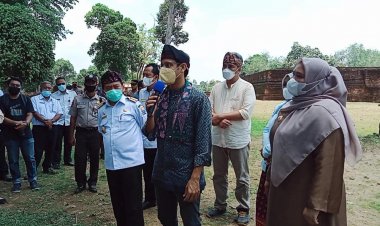 Kagumi Candi Muaro Jambi, Menteri Nadiem: Dulu Orang Cina dan India Belajar ke Sini