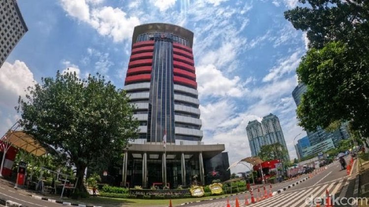 Viral! Satpam Dipecat karena Jepret Bendera 'HTI' dan Kini Bikin Surat Terbuka, Begini Fakta Diungkapkan KPK