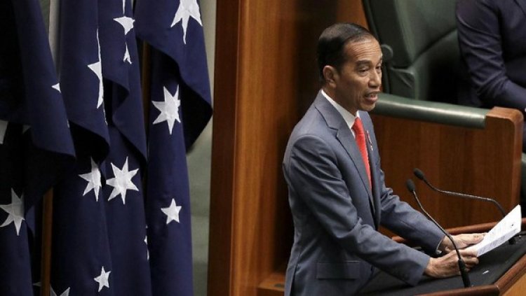 Hotman Paris Unggah Video Jokowi Dapat Standing Ovation, Bagaimana Kisahnya Dibalik Ini....