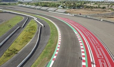 Viral! Netizen Malaysia Sindir Sirkuit Mandalika dan Soal Rossi Belum Balapan, Netizen Indonesia: Rossi Pernah tampil di Indonesia Tahun 1997 Kau Belum Lahir Lagi