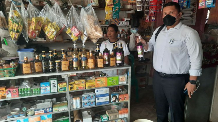 Operasi Pekat, Polisi Amankan Puluhan Botol Miras dan Minol