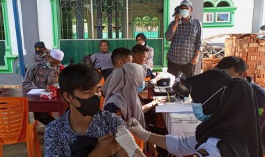 Gelar Vaksinasi Massal di Bungodani, Bungo-Jambi, 185 Warga Divaksin