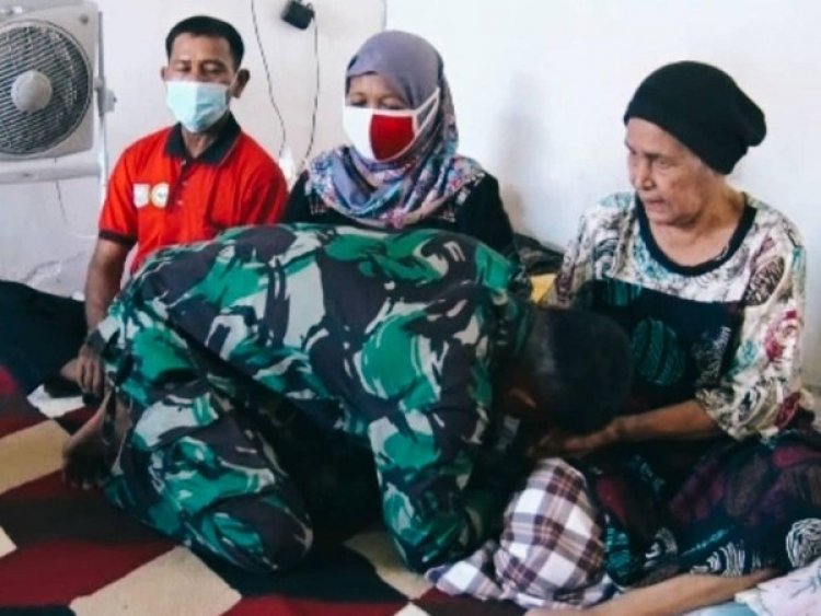 Prajurit TNI AU Menangis Minta Maaf Gegara Usir Ibu Mertua, Ibu Kandung: Jangan Lakukan Lagi ya, Nak, ya, Aku yang Melahirkan Kau....