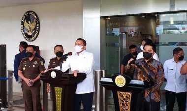 Laporkan Dugaan Korupsi Pesawat ATR Garuda ke Kejagung, Erick Beberkan Bukti Ini