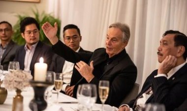 Mantan PM Inggris Ini Kagum dengan Jokowi, Berpotensi Menyatukan Negara-negara Dunia