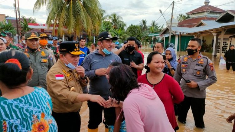 Gubernur Jambi Al Haris Tinjau Banjir Bungo: Jangan Sampai Warga tidak Makan