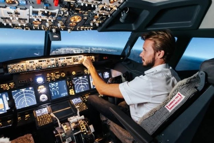 Viral! Pilot Bule Marah-marah Pakai Bahasa Indonesia: Mati Bagaimana? Kalau Pesawat Rusak Bagaimana?