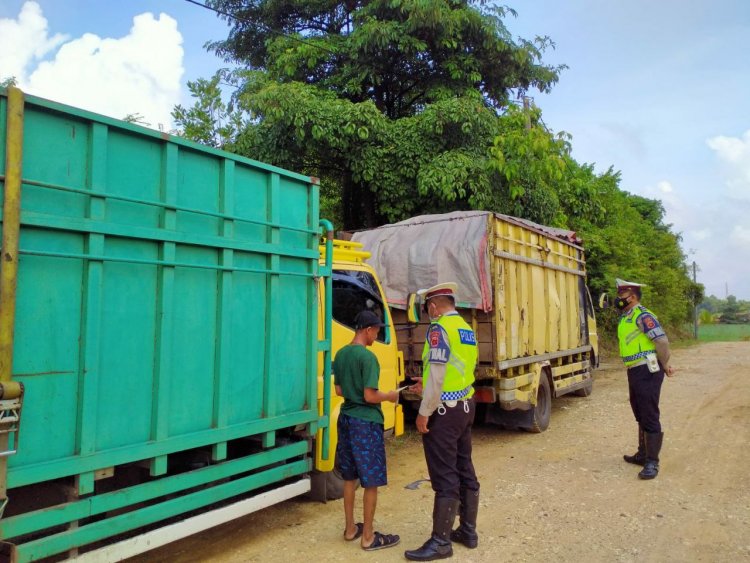 Masih Bandel Langgar Jam Operasional, 8 Truk Batu Bara Ditilang Polisi