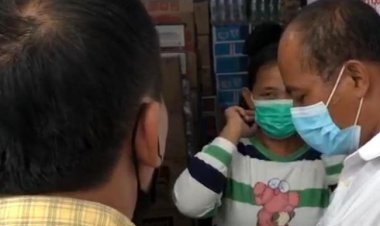 DUH! Emak-emak yang Viral Curi Minyak Goreng Akhirnya Ditangkap Polisi