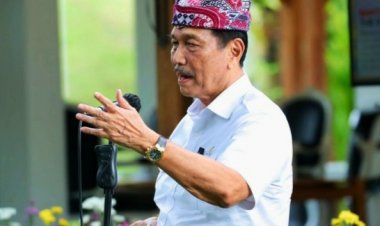 Luhut: Tarawih Boleh, Tangan Dicuci, Gunakan Masker Pakai Booster