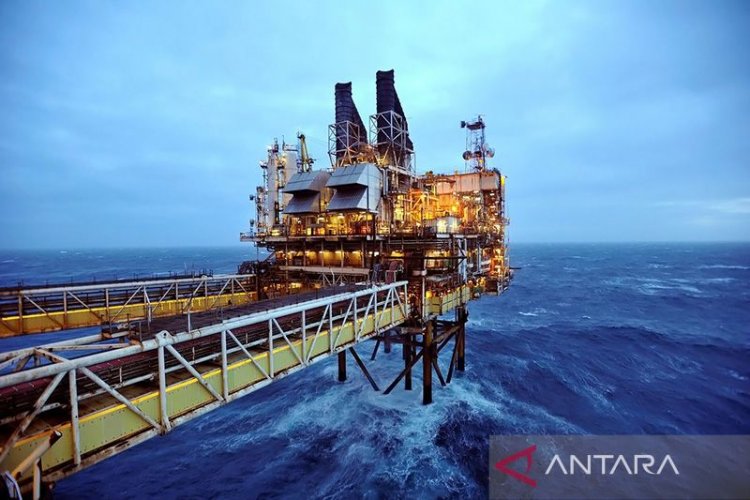 Minyak Naik karena Pasokan Ketat, Sentuh 112,78 Dolar AS per Barel