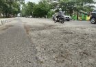 Jalan Taman Depan Kantor Bupati Rusak Parah, Kabid Cipta Karya: Tahun Depan Kami Anggarkan Perbaikan