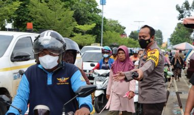 Jalinsum Pasar Bungur Macet, Kapolres Bungo Jambi Langsung Turun dari Mobil