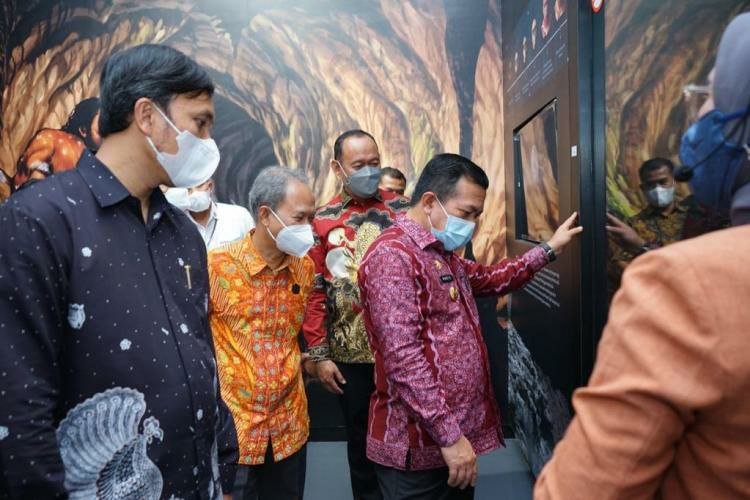 Al Haris Kunjungi Museum Geologi Terbaik Se-Asia Tenggara
