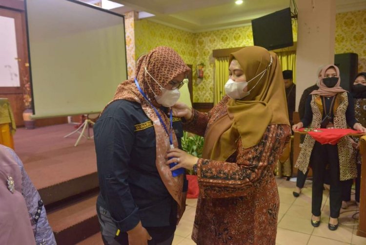 Bupati Masnah Buka Acara Pelatihan BPD dan TP-PKK se-Kecamatan Kumpeh