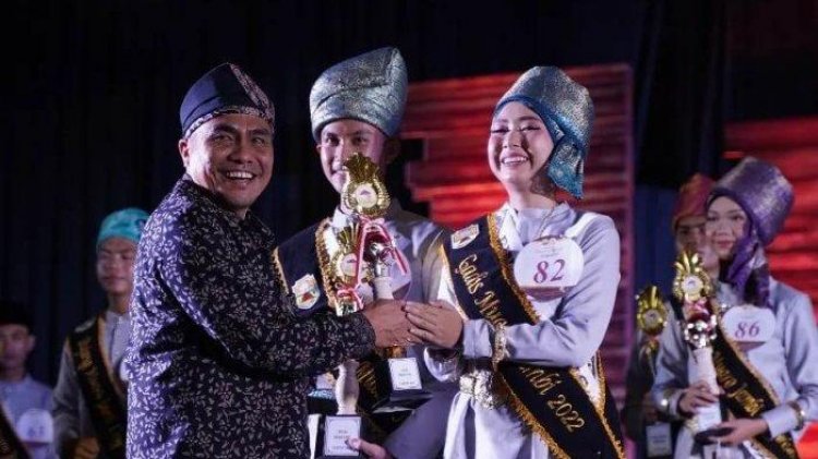 Asisten I Hadiri Penutupan Pemilihan Bujang Gadis Muaro Jambi 2022