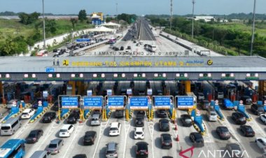 Catat! Petugas Lakukan "One Way" dan "Contra flow" di Tol Jakarta-Cikampek