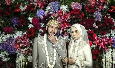 Luar Biasa! Usai Nikah Ketua MK-Adik Jokowi Dapat KTP & KK Super Kilat dari Dirjen Dukcapil