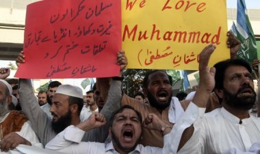 Polisi Tembak Mati 2 Demonstran Saat Protes Soal Penghinaan Terhadap Nabi Muhammad