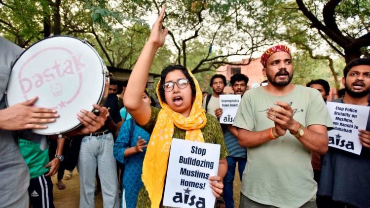Biadab! Aparat India Hancurkan Rumah Tokoh Islam Usai Protes Atas Penghinaan Nabi Muhammad Dilakukan Nupur Sharma