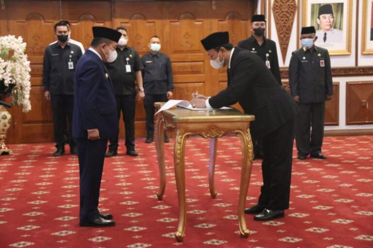 Al Haris Lantik Empat Pejabat Pimpinan Tinggi Pratama