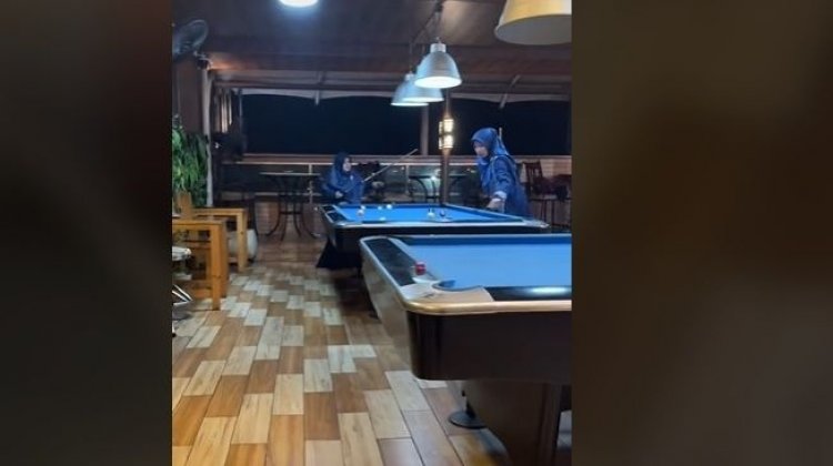 Emak-emak Berhijab Main Biliar, Netizen: Diam pulang pengajian, Bergerak Mengajak by One