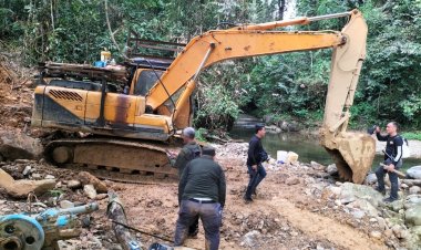 Razia PETI di Hutan Dusun Sungai Telang Bungo, Dua Orang dan Alat Berat Diamankan
