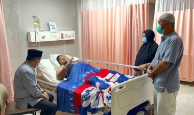 Gubernur Al Haris Jenguk Wartawan Korban Pembacokan