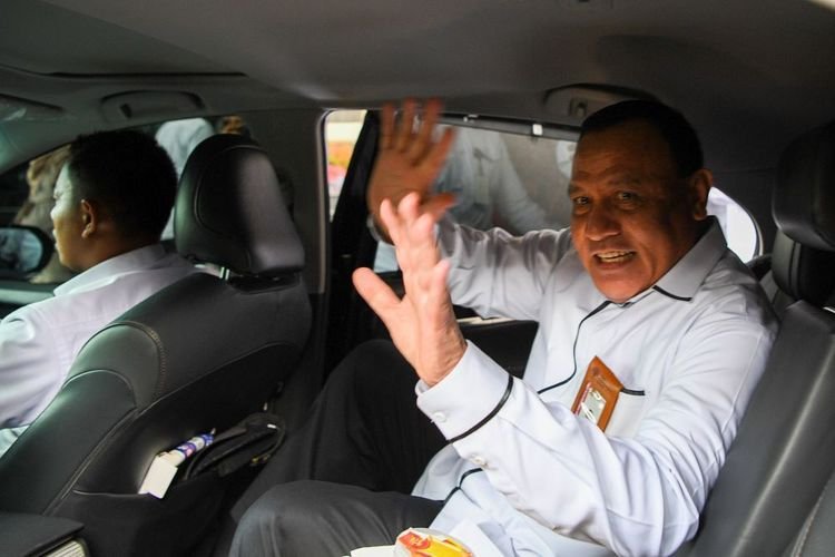Jokowi Resmi Berhentikan Firli dari Ketua KPK, Gegara Kasus Ini