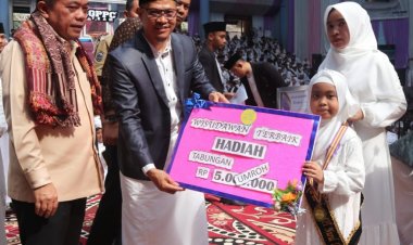 Hafal Al Quran 30 Juz, Tiga Orang Siswa Sekolah Islam Terpadu Jambi Dapat Hadiah Umroh Gratis