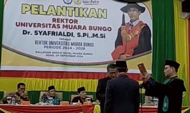 Dr. Syafrialdi Resmi Dilantik Sebagai Rektor Universitas Muara Bungo Periode 2024-2028
