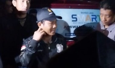 Silaturahmi ke Rumah Keluarga, Mobil Tim JADI Dikepung Pendukung Dedy-Dayat