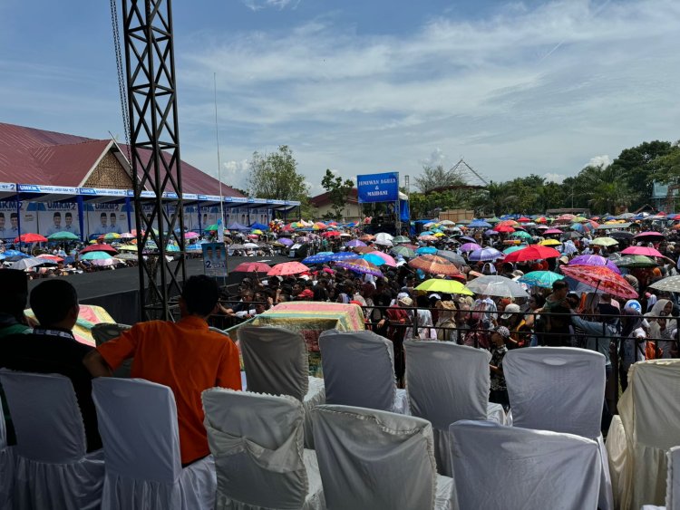 Kandidat Belum Datang, Massa Antusias Sudah Padati Lokasi Kampanye Jumiwan - Maidani