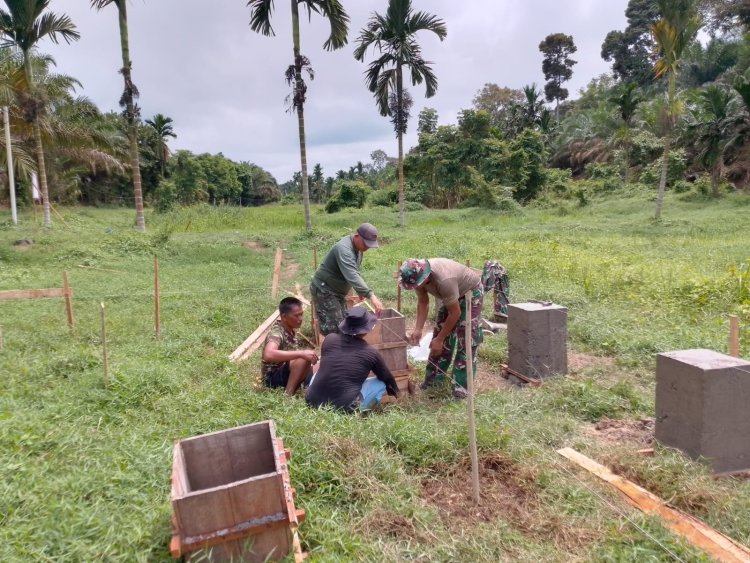 Ketahanan Pangan, TMMD Kodim Bute Buat Pondasi Kandang Kambing Warga