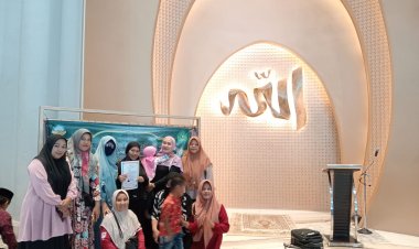 Cari Ketenangan Hidup, Eka Lina Sitepul dan Putranya Resmi Masuk Islam di Masjid Baitun Nur Darlis