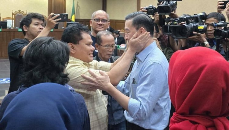 Jejak Panjang Amnesti dan Abolisi di Indonesia: Dari Kahar Muzakar hingga Tom Lembong dan Hasto