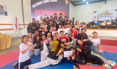 Lemkari Bungo Sabet Juara Umum Kejuaraan Karate Piala Bupati Tebo 2025