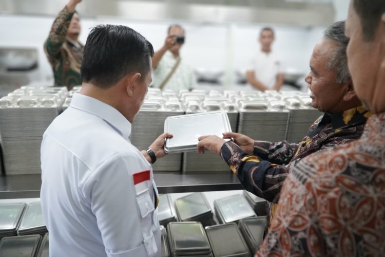 Gubernur Al Haris Dorong Kabupaten/Kota Percepat Pembangunan SPPG Untuk Masyarakat