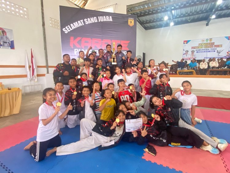 Lemkari Bungo Sabet Juara Umum Kejuaraan Karate Piala Bupati Tebo 2025