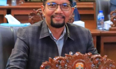 Ucapkan Selamat, Robinson Harap Pejabat yang Baru Dilantik Bersinergi dengan DPRD