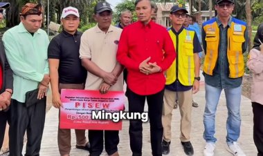 Perjuangkan APBN untuk Desa, Edi Purwanto Awasi Pembangunan Infrastruktur di Sungai Gelam