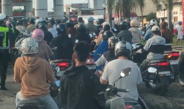 Antrean BBM di Muara Bungo Kian Mengular Jelang Nataru, Sorotan Tajam ke Pemkab dan DPRD