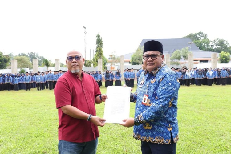 Sekda Trisko Tegaskan Soliditas ASN, Dua Pejabat Dapat Kenaikan Pangkat Anumerta