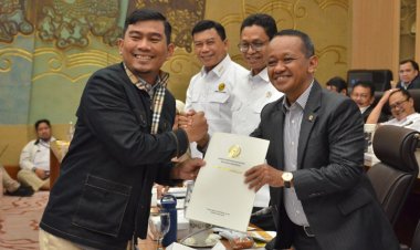 Rocky Candra Desak Ketegasan ESDM Atasi PETI dan Solusinya: "Harus Tunggu Berapa Orang Lagi Meninggal?"