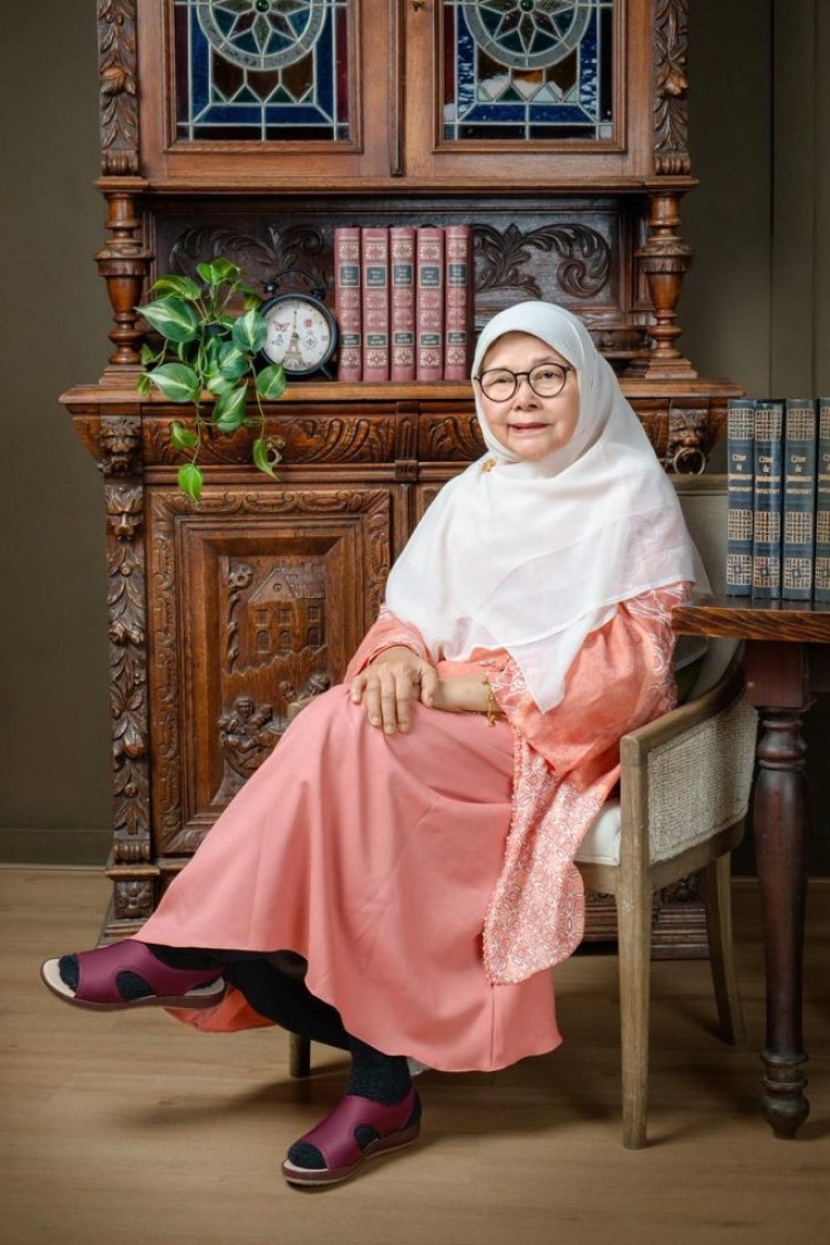 Dari Kelas Sederhana hingga Mengubah Wajah Pendidikan Islam Jambi: Kiprah Umi Hj Rosmaini yang Menginspirasi Negeri