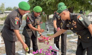 Sambut HUT Infanteri ke-81, Prajurit Brigif TP 34/CB Bersama Persit Ziarah ke Makam Pahlawan di Indramayu