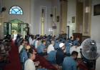 Tampil Beda,  Seribuan Umat Islam Biak Istighosah Sambut Tahun Baru